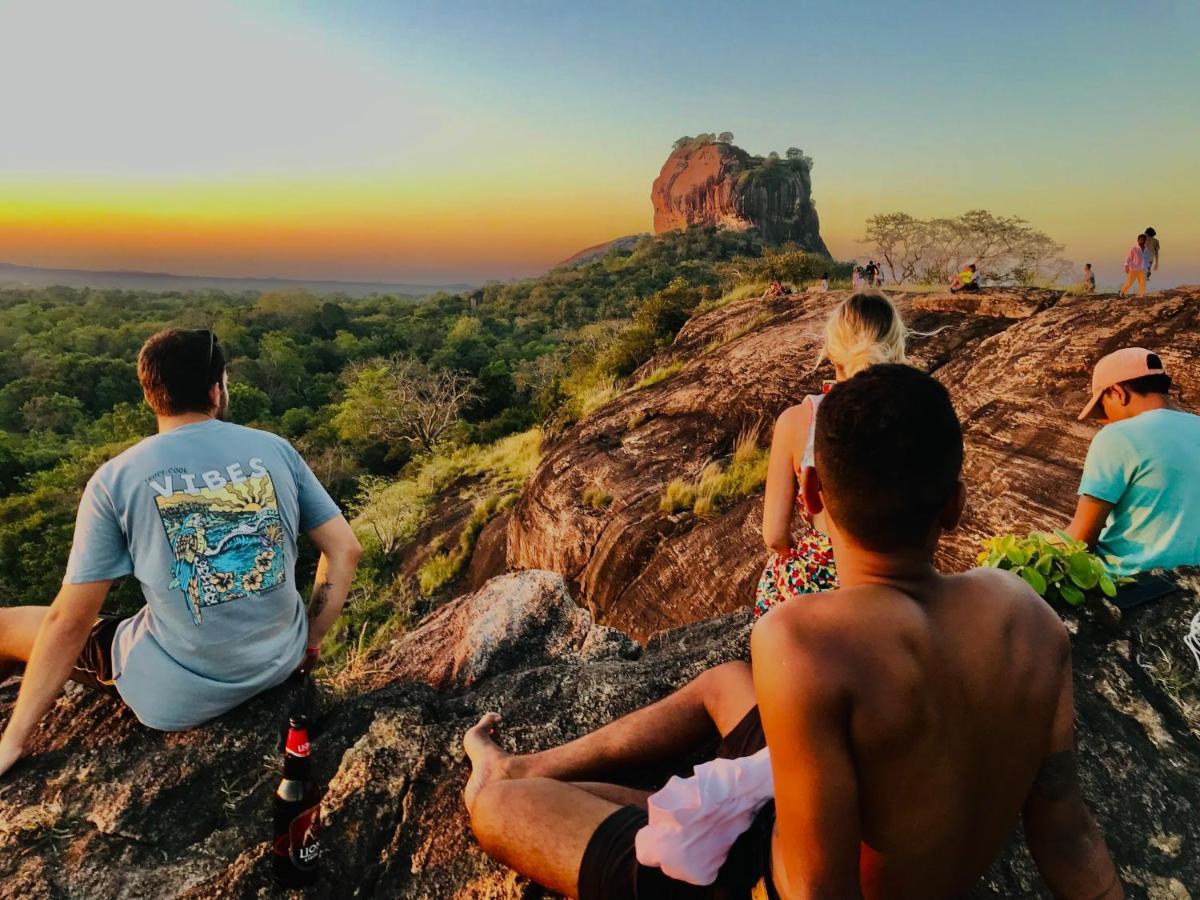 Sigiriya Homestay Eksteriør billede